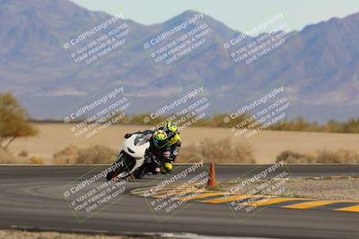 media/Dec-17-2022-SoCal Trackdays (Sat) [[224abd9271]]/Turn 15 (155pm)/